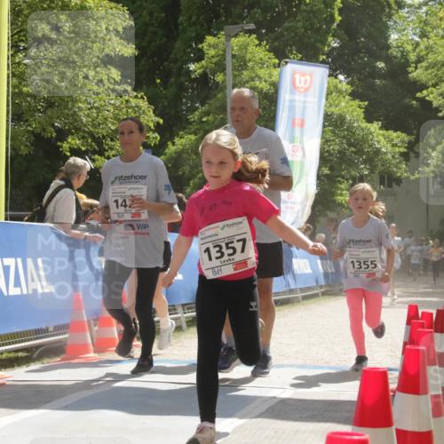 17.05.2025 - Störlauf H.Heesch http://msf.ph/oto/7900919 17.05.2025 14:52:14 Ziel 14, 27, 023, 3, 2025, 1357, 1355 meine-sportfotos.de