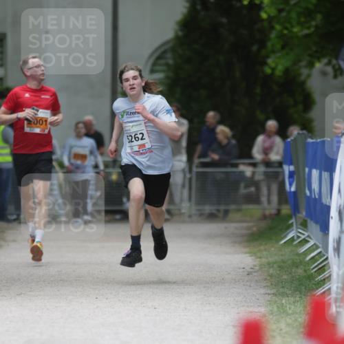 17.05.2025 - Störlauf H.Heesch http://msf.ph/oto/7901017 17.05.2025 15:24:37 Ziel 2001, 5262 meine-sportfotos.de