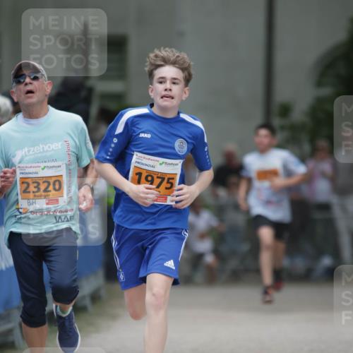 17.05.2025 - Störlauf H.Heesch http://msf.ph/oto/7901227 17.05.2025 15:25:10 Ziel 2025, 2320, 2025, 1975 meine-sportfotos.de