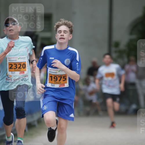17.05.2025 - Störlauf H.Heesch http://msf.ph/oto/7901229 17.05.2025 15:25:10 Ziel 2025, 2320, 2025, 1975 meine-sportfotos.de