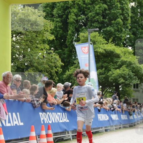 17.05.2025 - Störlauf H.Heesch http://msf.ph/oto/7901253 17.05.2025 14:10:32 Ziel 111117, 79, 1992, 93 meine-sportfotos.de