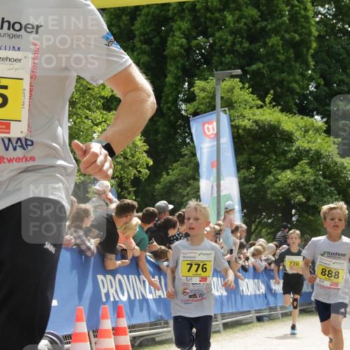 17.05.2025 - Störlauf H.Heesch http://msf.ph/oto/7901299 17.05.2025 14:11:41 Ziel 2025, 685, 2, 3, 776, 220, 888 meine-sportfotos.de