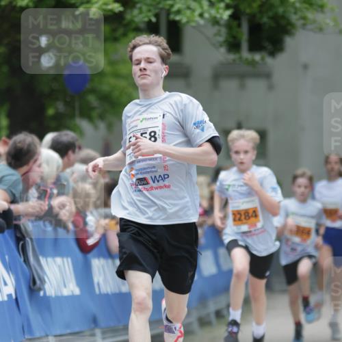 17.05.2025 - Störlauf H.Heesch http://msf.ph/oto/7901399 17.05.2025 15:25:37 Ziel 2025, 58, 25, 2284 meine-sportfotos.de