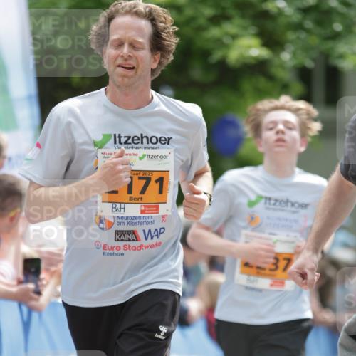 17.05.2025 - Störlauf H.Heesch http://msf.ph/oto/7901579 17.05.2025 15:26:28 Ziel 2025, 171, 157, 2, 37 meine-sportfotos.de