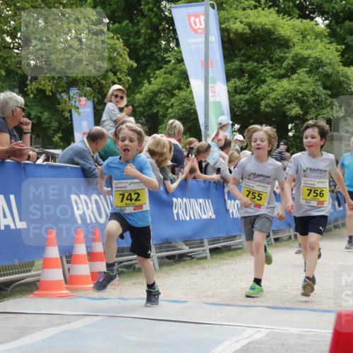17.05.2025 - Störlauf H.Heesch http://msf.ph/oto/7901672 17.05.2025 14:14:20 Ziel 3, 1992, 755, 756, 742, 752 meine-sportfotos.de