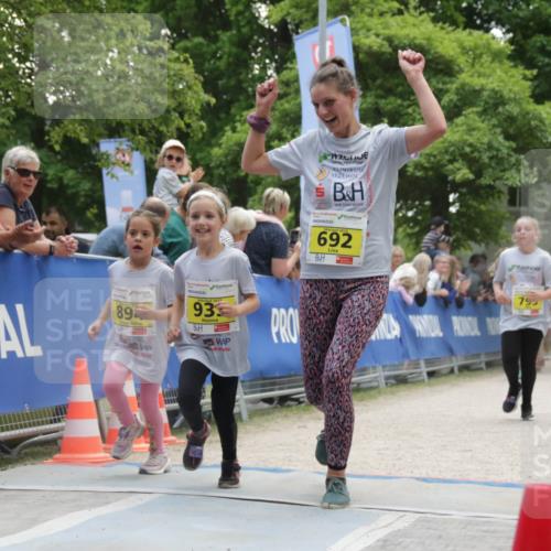 17.05.2025 - Störlauf H.Heesch http://msf.ph/oto/7901805 17.05.2025 14:15:25 Ziel 89, 93, 692, 795 meine-sportfotos.de