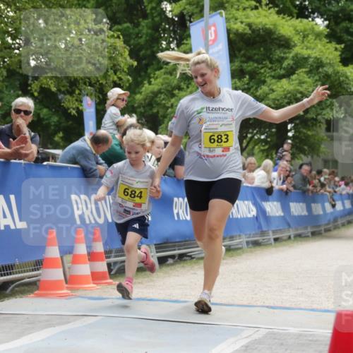 17.05.2025 - Störlauf H.Heesch http://msf.ph/oto/7901841 17.05.2025 14:15:52 Ziel 684, 683 meine-sportfotos.de