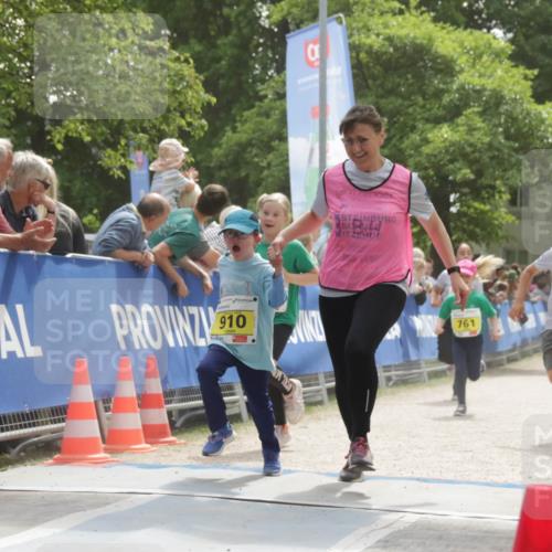 17.05.2025 - Störlauf H.Heesch http://msf.ph/oto/7901868 17.05.2025 14:16:48 Ziel 910, 761, 852 meine-sportfotos.de