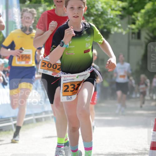 17.05.2025 - Störlauf H.Heesch http://msf.ph/oto/7901960 17.05.2025 15:28:13 Ziel 1996, 2002, 20, 237 meine-sportfotos.de