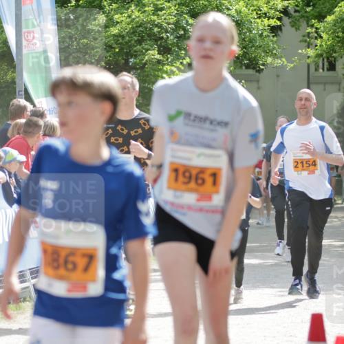 17.05.2025 - Störlauf H.Heesch http://msf.ph/oto/7902132 17.05.2025 15:28:40 Ziel 1867, 1961, 2154 meine-sportfotos.de