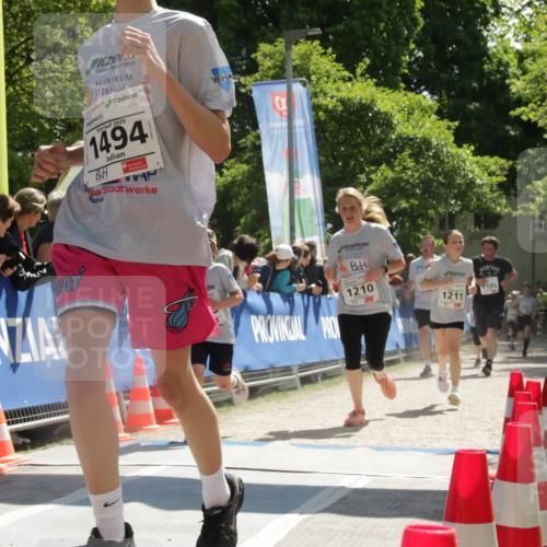 17.05.2025 - Störlauf H.Heesch http://msf.ph/oto/7902445 17.05.2025 14:46:29 Ziel 2025, 1494, 1210, 1105, 1211 meine-sportfotos.de