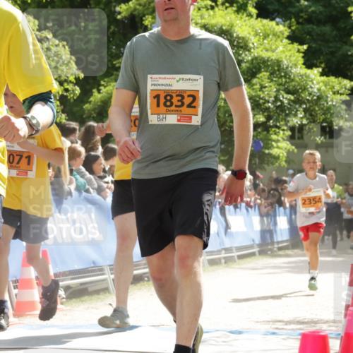 17.05.2025 - Störlauf H.Heesch http://msf.ph/oto/7906566 17.05.2025 15:28:53 Ziel 2025, 2341, 071, 2025, 1832, 2354 meine-sportfotos.de