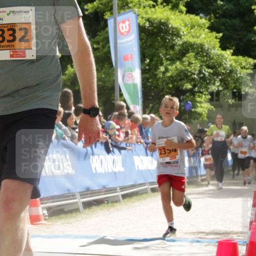 17.05.2025 - Störlauf H.Heesch http://msf.ph/oto/7906569 17.05.2025 15:28:54 Ziel 20, 2025, 1832, 3, 2354 meine-sportfotos.de