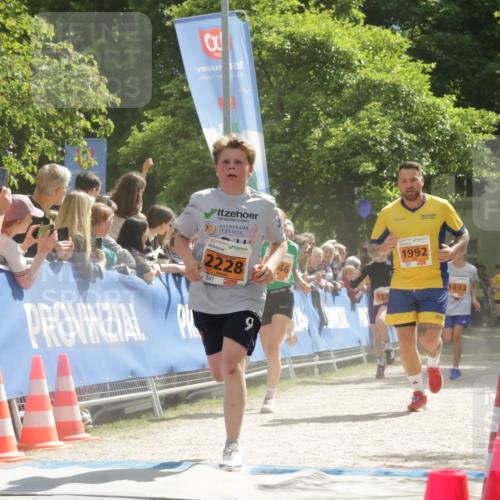 17.05.2025 - Störlauf H.Heesch http://msf.ph/oto/7906619 17.05.2025 15:29:17 Ziel 1998, 2228, 46, 188, 1992, 1893 meine-sportfotos.de