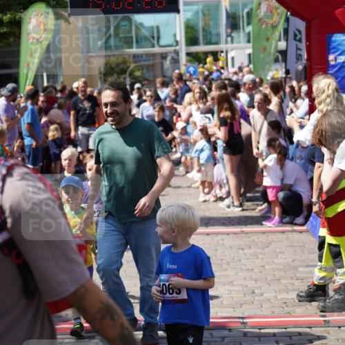 13.06.2025 - Holstenköstenlauf Felixshl http://msf.ph/oto/7921871 13.06.2025 15:02:28 Laufen  meine-sportfotos.de