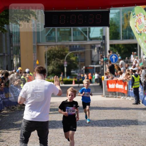 13.06.2025 - Holstenköstenlauf Felixshl http://msf.ph/oto/7922198 13.06.2025 15:35:38 Laufen 1158, 1160 meine-sportfotos.de