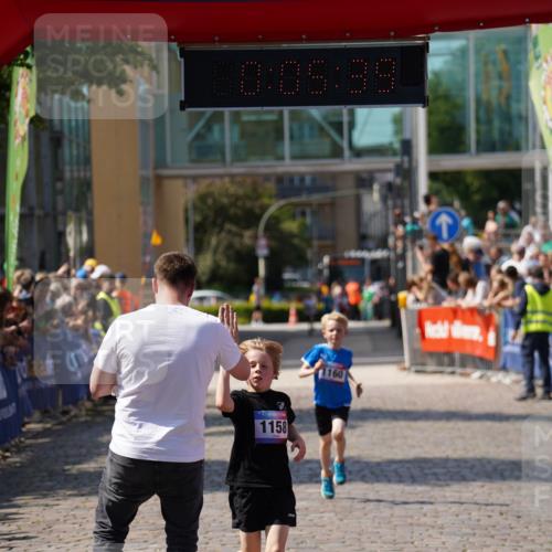 13.06.2025 - Holstenköstenlauf Felixshl http://msf.ph/oto/7922202 13.06.2025 15:35:39 Laufen 1158, 1160 meine-sportfotos.de