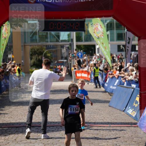 13.06.2025 - Holstenköstenlauf Felixshl http://msf.ph/oto/7922204 13.06.2025 15:35:42 Laufen 1158, 1160 meine-sportfotos.de