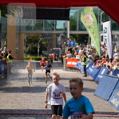 13.06.2025 - Holstenköstenlauf Felixshl http://msf.ph/oto/7922225 13.06.2025 15:36:03 Laufen 676, 949, 1162, 1906 meine-sportfotos.de