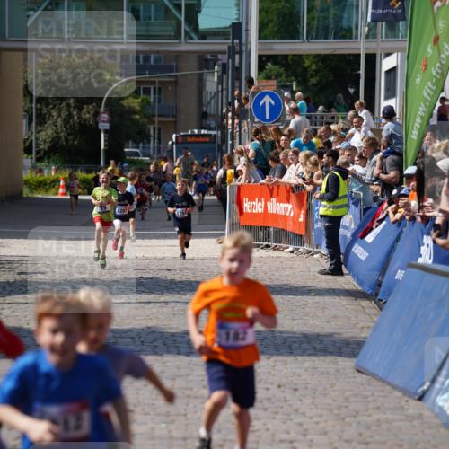 13.06.2025 - Holstenköstenlauf Felixshl http://msf.ph/oto/7922260 13.06.2025 15:36:22 Laufen 23, 95, 182, 1287, 1812 meine-sportfotos.de