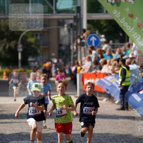 13.06.2025 - Holstenköstenlauf Felixshl http://msf.ph/oto/7922262 13.06.2025 15:36:29 Laufen 29, 282, 285, 1190, 1287, 1288 meine-sportfotos.de