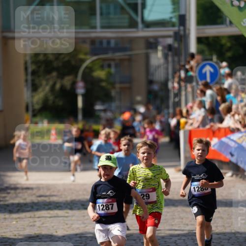 13.06.2025 - Holstenköstenlauf Felixshl http://msf.ph/oto/7922263 13.06.2025 15:36:29 Laufen 29, 282, 285, 1190, 1287, 1288 meine-sportfotos.de