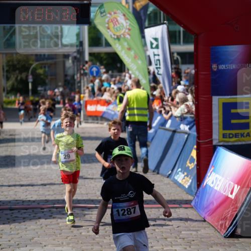 13.06.2025 - Holstenköstenlauf Felixshl http://msf.ph/oto/7922269 13.06.2025 15:36:32 Laufen 29, 76, 282, 285, 427, 1190, 1287, 1288 meine-sportfotos.de