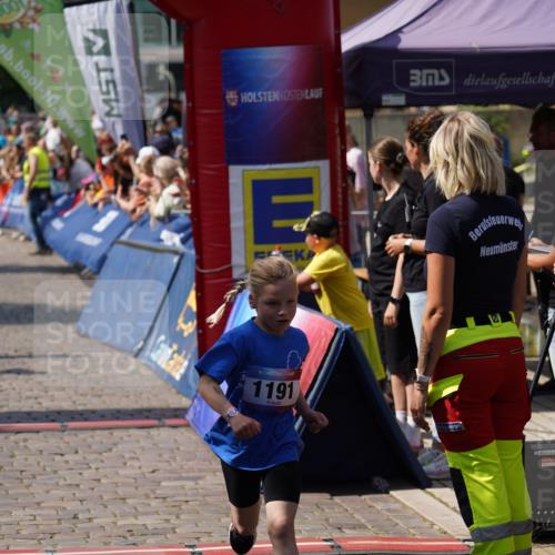 13.06.2025 - Holstenköstenlauf Felixshl http://msf.ph/oto/7922294 13.06.2025 15:36:42 Laufen 76, 284, 418, 422, 423, 427, 558, 566, 679, 943, 1191, 1290, 1292, 1295, 1901 meine-sportfotos.de