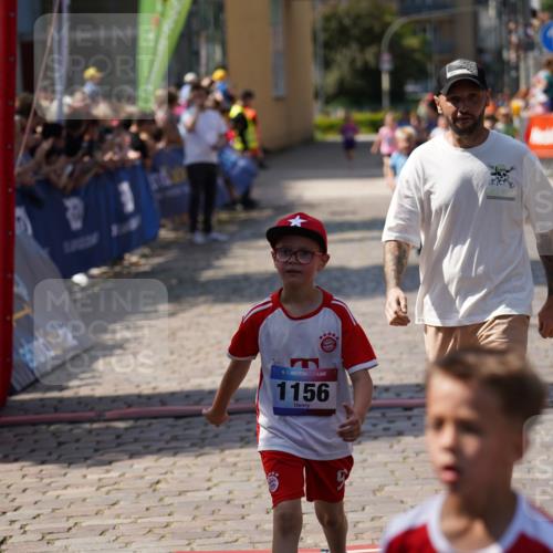 13.06.2025 - Holstenköstenlauf Felixshl http://msf.ph/oto/7922325 13.06.2025 15:36:55 Laufen 674, 830, 1156, 1379, 1439, 1911 meine-sportfotos.de