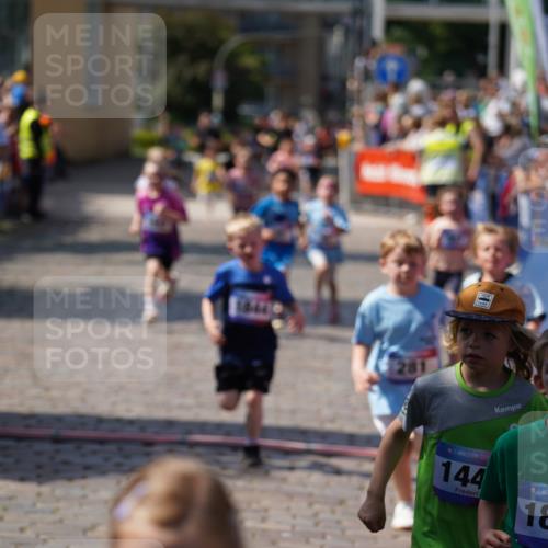 13.06.2025 - Holstenköstenlauf Felixshl http://msf.ph/oto/7922348 13.06.2025 15:37:07 Laufen 30, 59, 281, 667, 829, 830, 1373, 1377, 1410, 1444, 1810, 1842, 1844, 1845 meine-sportfotos.de