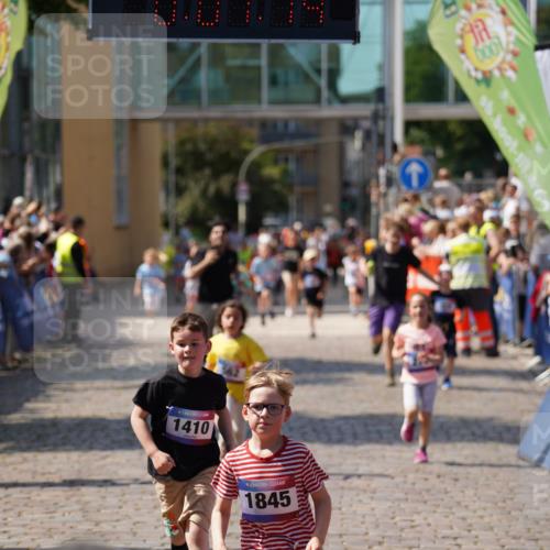 13.06.2025 - Holstenköstenlauf Felixshl http://msf.ph/oto/7922362 13.06.2025 15:37:14 Laufen 30, 183, 275, 424, 562, 827, 829, 1410, 1845 meine-sportfotos.de