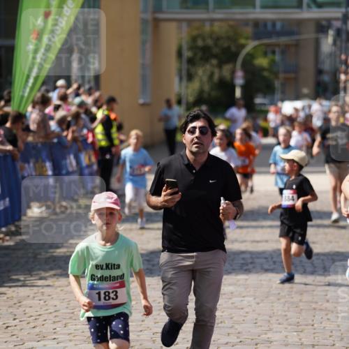 13.06.2025 - Holstenköstenlauf Felixshl http://msf.ph/oto/7922383 13.06.2025 15:37:21 Laufen 31, 60, 176, 183, 273, 275, 424, 827, 1441, 1446, 1884 meine-sportfotos.de