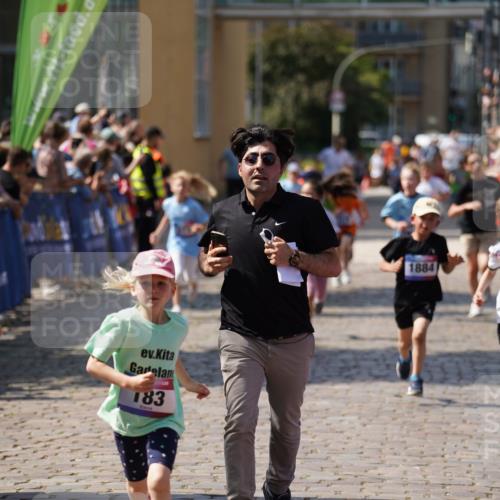 13.06.2025 - Holstenköstenlauf Felixshl http://msf.ph/oto/7922384 13.06.2025 15:37:21 Laufen 31, 60, 176, 183, 273, 275, 424, 827, 1441, 1446, 1884 meine-sportfotos.de