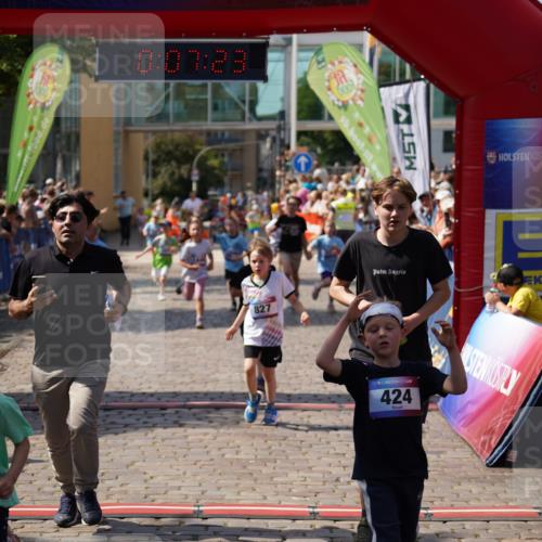 13.06.2025 - Holstenköstenlauf Felixshl http://msf.ph/oto/7922392 13.06.2025 15:37:23 Laufen 31, 60, 176, 183, 273, 424, 824, 827, 947, 1411, 1441, 1446, 1884 meine-sportfotos.de