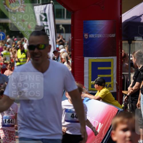 13.06.2025 - Holstenköstenlauf Felixshl http://msf.ph/oto/7922432 13.06.2025 15:37:36 Laufen 44, 67, 84, 177, 279, 286, 945, 946, 1199, 1378, 1414, 1437, 1447, 1801, 1863 meine-sportfotos.de
