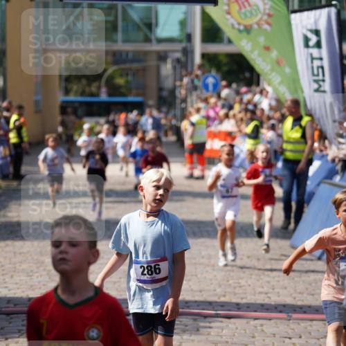 13.06.2025 - Holstenköstenlauf Felixshl http://msf.ph/oto/7922434 13.06.2025 15:37:39 Laufen 67, 84, 286, 825, 831, 945, 946, 1161, 1199, 1414, 1801 meine-sportfotos.de