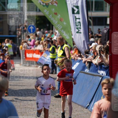 13.06.2025 - Holstenköstenlauf Felixshl http://msf.ph/oto/7922439 13.06.2025 15:37:41 Laufen 67, 286, 825, 831, 833, 945, 946, 1161, 1376, 1414, 1801 meine-sportfotos.de