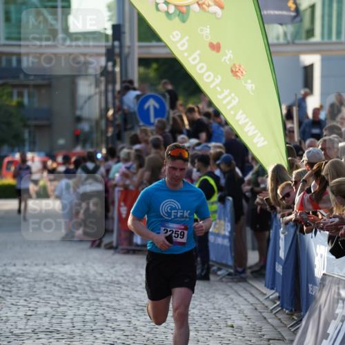 13.06.2025 - Holstenköstenlauf Felixshl http://msf.ph/oto/7922458 13.06.2025 19:49:01 Laufen 2062, 2097, 2259, 3238 meine-sportfotos.de