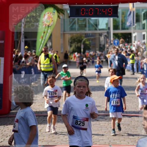 13.06.2025 - Holstenköstenlauf Felixshl http://msf.ph/oto/7922478 13.06.2025 15:37:49 Laufen 3, 825, 831, 833, 942, 1161, 1376, 1827, 1941 meine-sportfotos.de