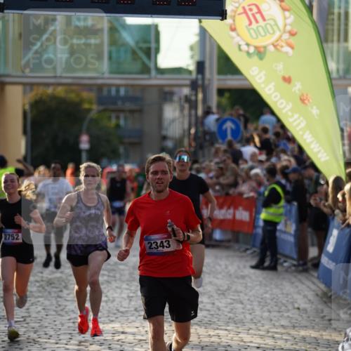 13.06.2025 - Holstenköstenlauf Felixshl http://msf.ph/oto/7922529 13.06.2025 19:49:23 Laufen 2211, 2216, 2343, 2528, 2548, 2752, 2839, 2944 meine-sportfotos.de