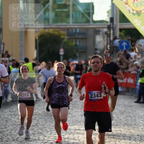 13.06.2025 - Holstenköstenlauf Felixshl http://msf.ph/oto/7922536 13.06.2025 19:49:23 Laufen 2211, 2216, 2343, 2528, 2548, 2752, 2839, 2944 meine-sportfotos.de