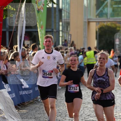 13.06.2025 - Holstenköstenlauf Felixshl http://msf.ph/oto/7922538 13.06.2025 19:49:24 Laufen 2211, 2216, 2343, 2528, 2548, 2752, 2839, 2944, 3792 meine-sportfotos.de