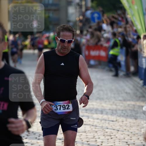 13.06.2025 - Holstenköstenlauf Felixshl http://msf.ph/oto/7922586 13.06.2025 19:49:32 Laufen 2839, 2944, 3229, 3792, 3824 meine-sportfotos.de