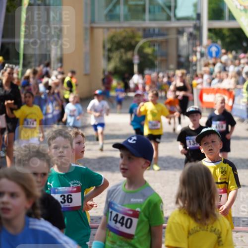 13.06.2025 - Holstenköstenlauf Felixshl http://msf.ph/oto/7922601 13.06.2025 15:38:18 Laufen 32, 178, 283, 417, 419, 560, 564, 670, 819, 1380, 1825 meine-sportfotos.de
