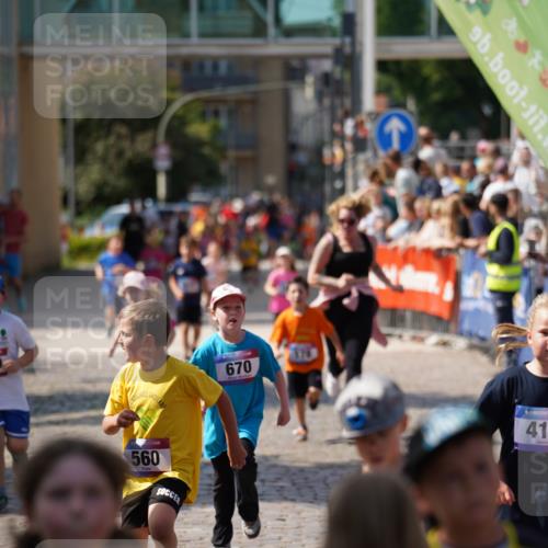 13.06.2025 - Holstenköstenlauf Felixshl http://msf.ph/oto/7922612 13.06.2025 15:38:20 Laufen 32, 178, 283, 419, 560, 670, 819, 1380, 1825 meine-sportfotos.de