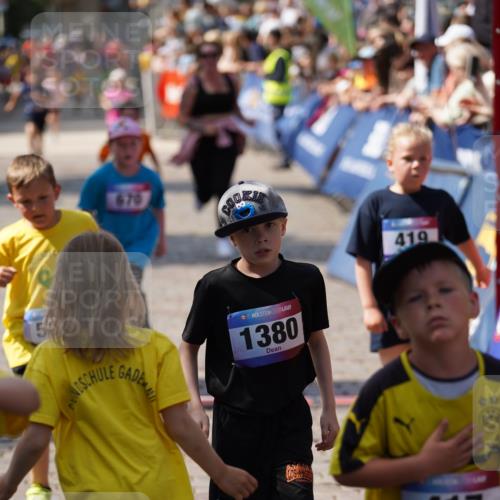 13.06.2025 - Holstenköstenlauf Felixshl http://msf.ph/oto/7922614 13.06.2025 15:38:21 Laufen 32, 178, 283, 419, 560, 670, 819, 1380 meine-sportfotos.de