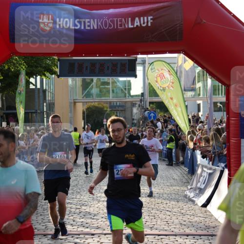 13.06.2025 - Holstenköstenlauf Felixshl http://msf.ph/oto/7922666 13.06.2025 19:49:52 Laufen 2165, 2347, 2415, 2569, 2713, 3049, 3050 meine-sportfotos.de