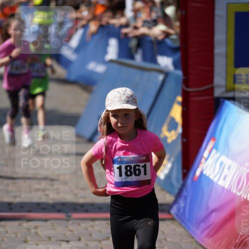 13.06.2025 - Holstenköstenlauf Felixshl http://msf.ph/oto/7922685 13.06.2025 15:38:37 Laufen 16, 33, 98, 278, 1159, 1192, 1193, 1195, 1435, 1443, 1870, 1929 meine-sportfotos.de