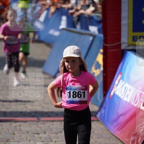 13.06.2025 - Holstenköstenlauf Felixshl http://msf.ph/oto/7922687 13.06.2025 15:38:37 Laufen 16, 33, 98, 278, 1159, 1192, 1193, 1195, 1435, 1443, 1870, 1929 meine-sportfotos.de