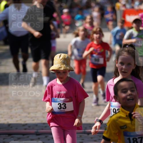 13.06.2025 - Holstenköstenlauf Felixshl http://msf.ph/oto/7922712 13.06.2025 15:38:41 Laufen 16, 33, 81, 98, 278, 569, 1193, 1195, 1201, 1435, 1443, 1870, 1929 meine-sportfotos.de